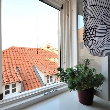 Flower Apartment