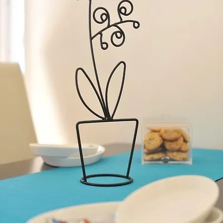 Flower Apartment *